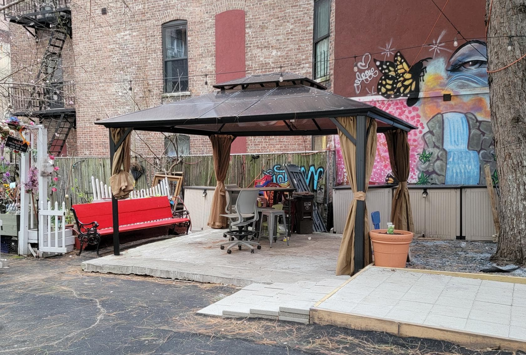 Outdoor Space, Sun Wind Shade Oasis photo #1