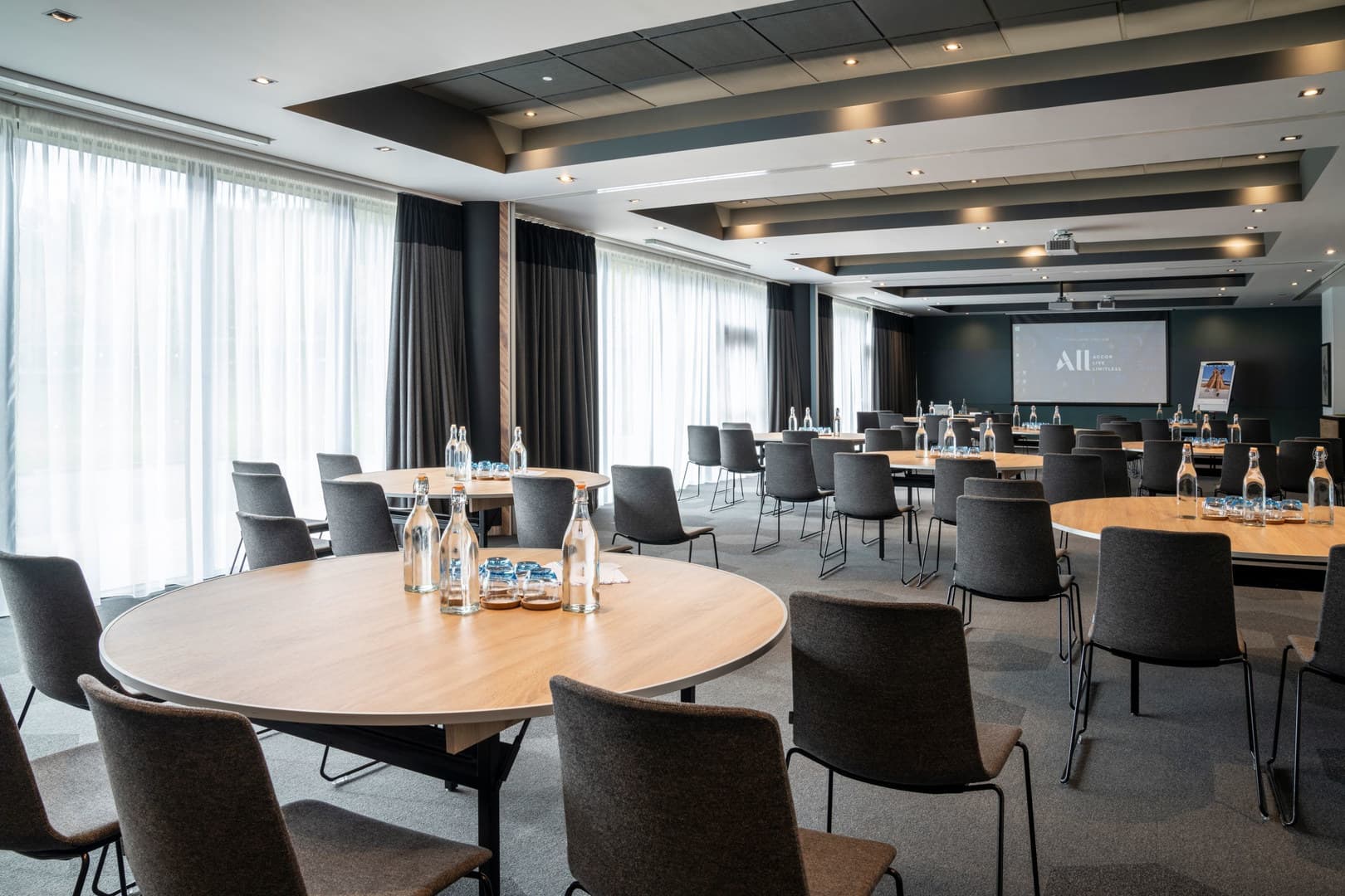 Hermiston Suite, Novotel Edinburgh Park photo #3