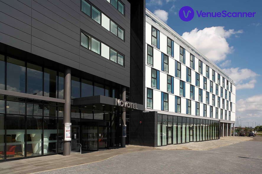 Maybury, Novotel Edinburgh Park photo #3