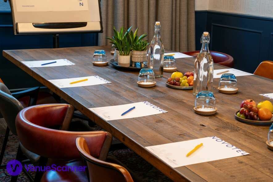 Executive Boardroom, Novotel Edinburgh Park photo #2