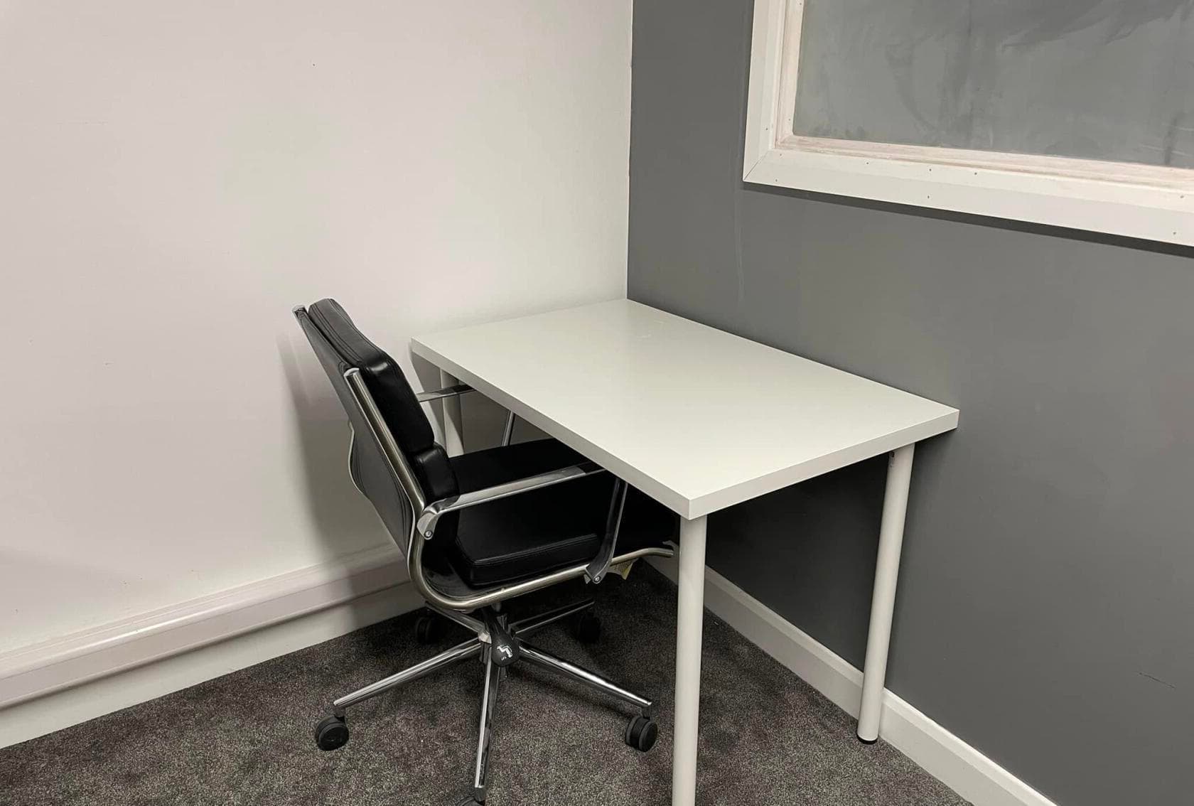 Meeting / Quiet Room, Fine Toad photo #1