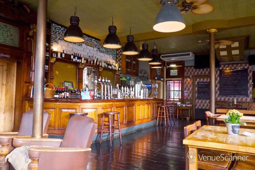 Semi-private Area, Great Exhibition photo #1