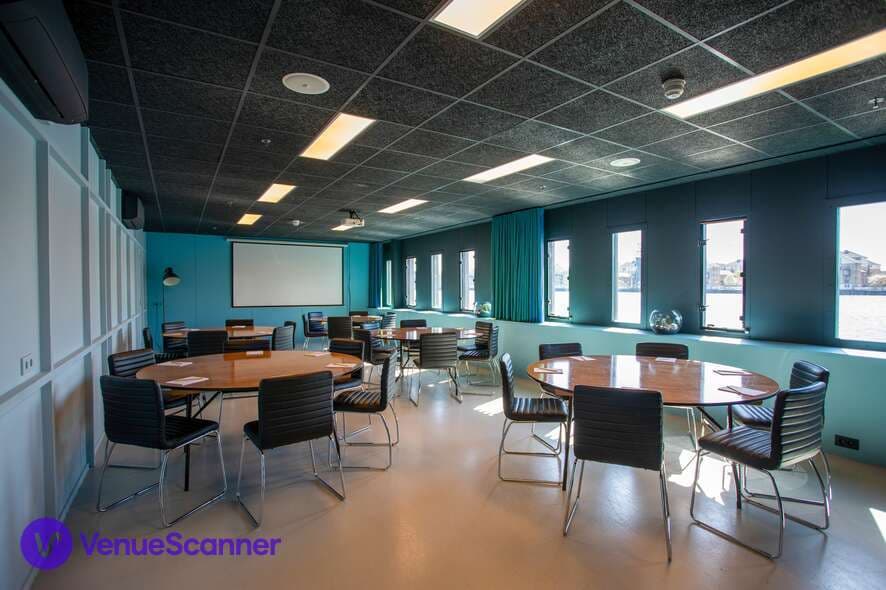 The Good Hotel London, Sky Blue Room photo #3