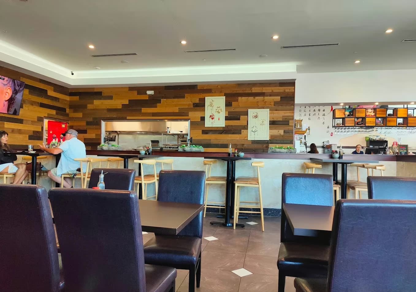 Dining Room And Patio, Xian Sushi And Noodle - The Lyndon photo #2