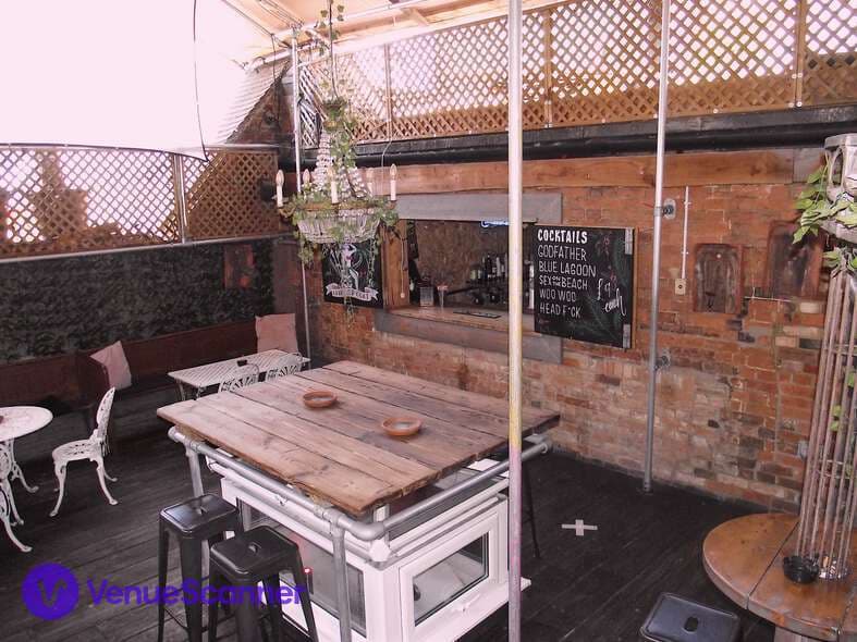 The Standard Bedford photo #3