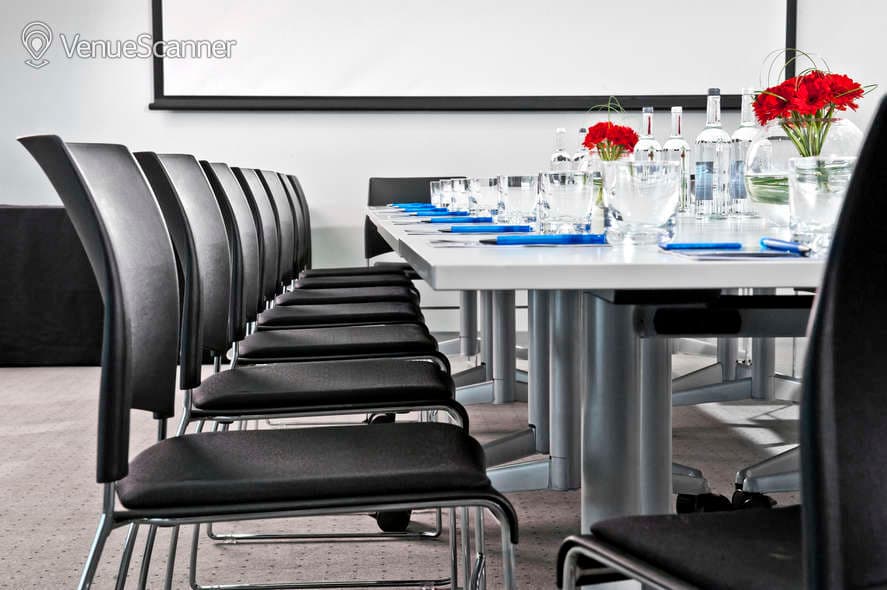 Moss Or Campbell Suite, Mercedes - Benz World photo #2