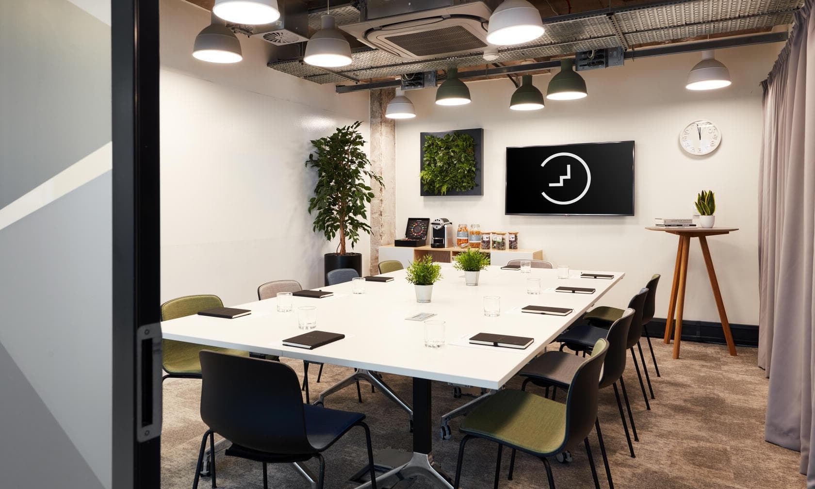 Photo of Clockwise Glasgow, 2:14