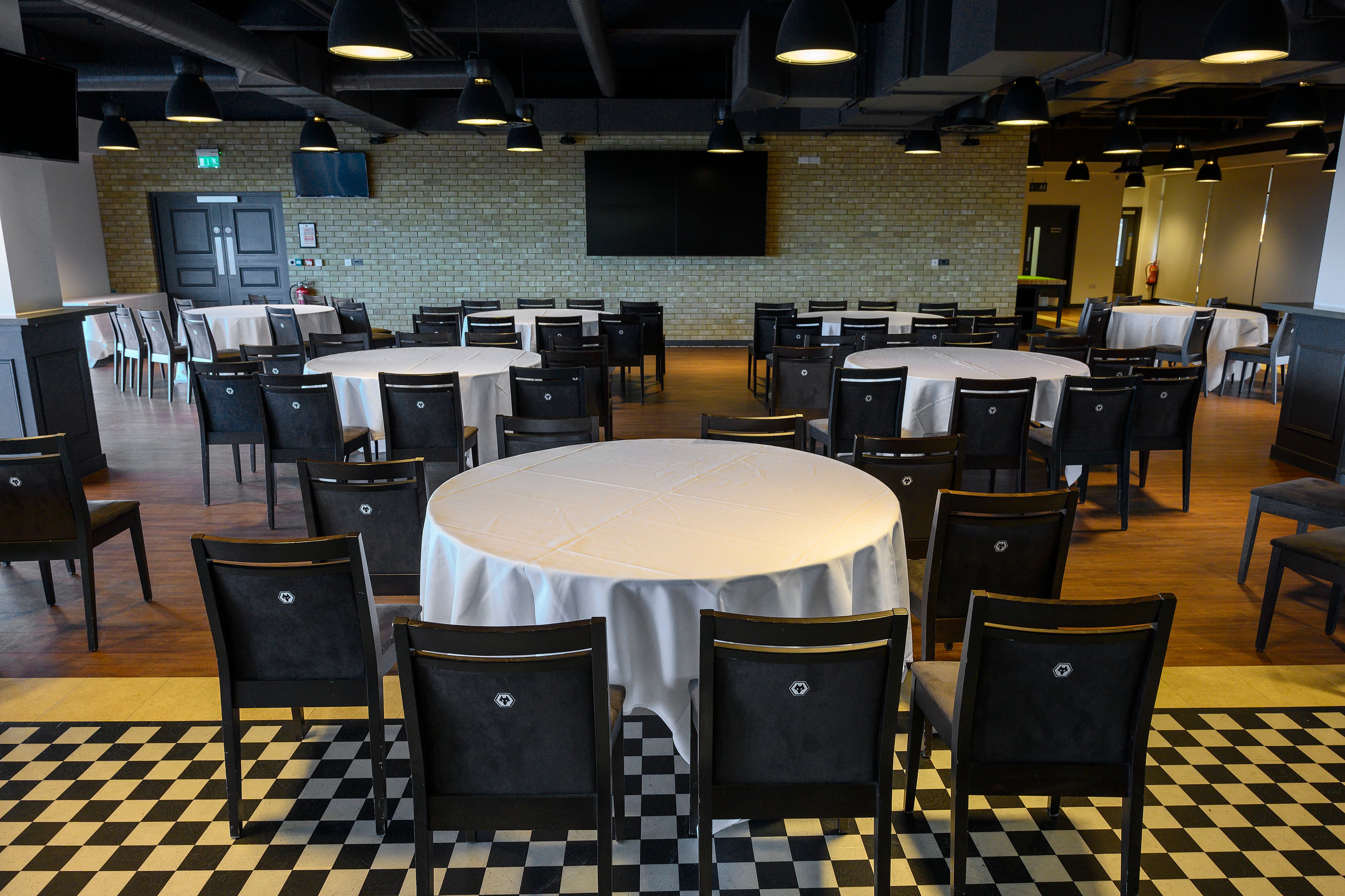 Wv1 Restaurant, Molineux Stadium photo #4