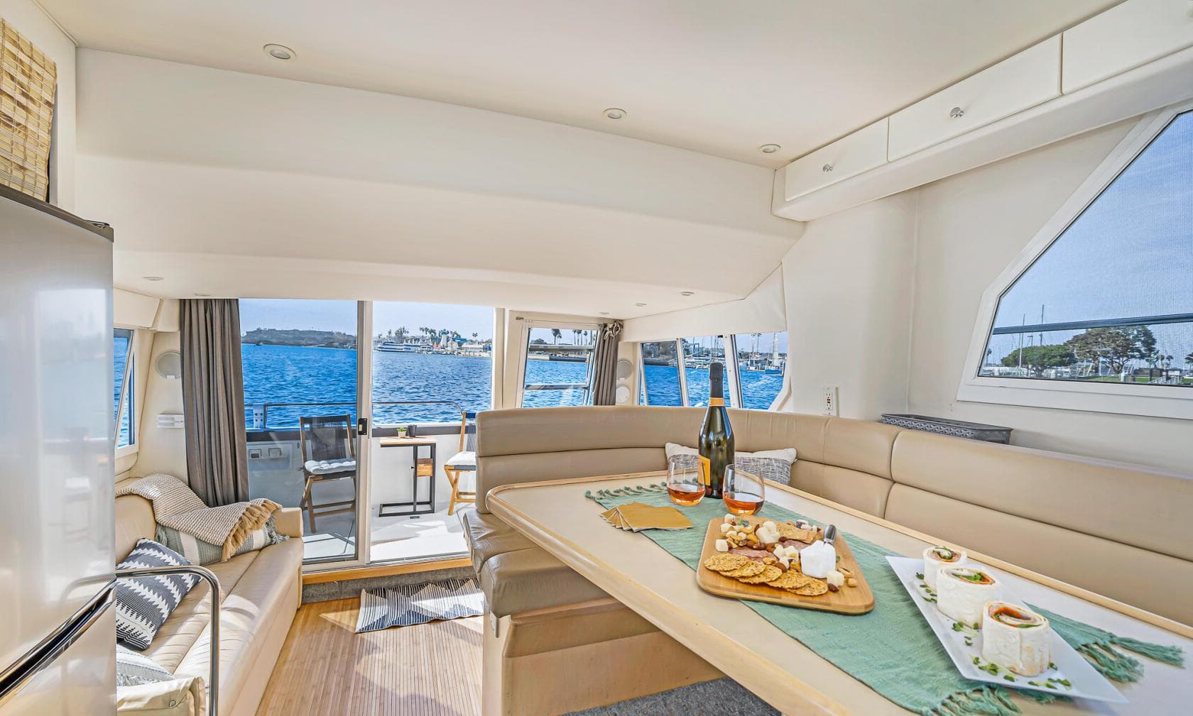 40 Ft Yacht, Calico Yacht Charter photo #1