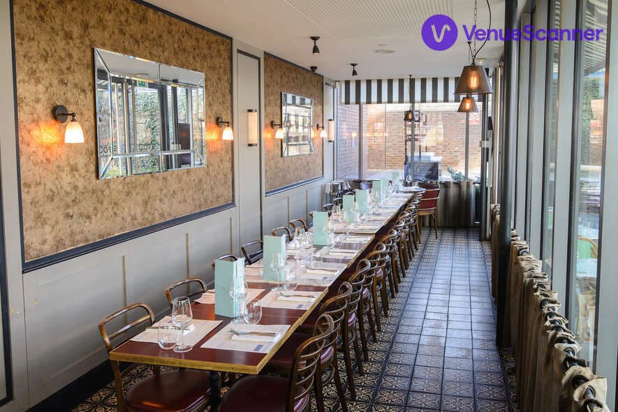 Cote St. Katherine Docks photo #3