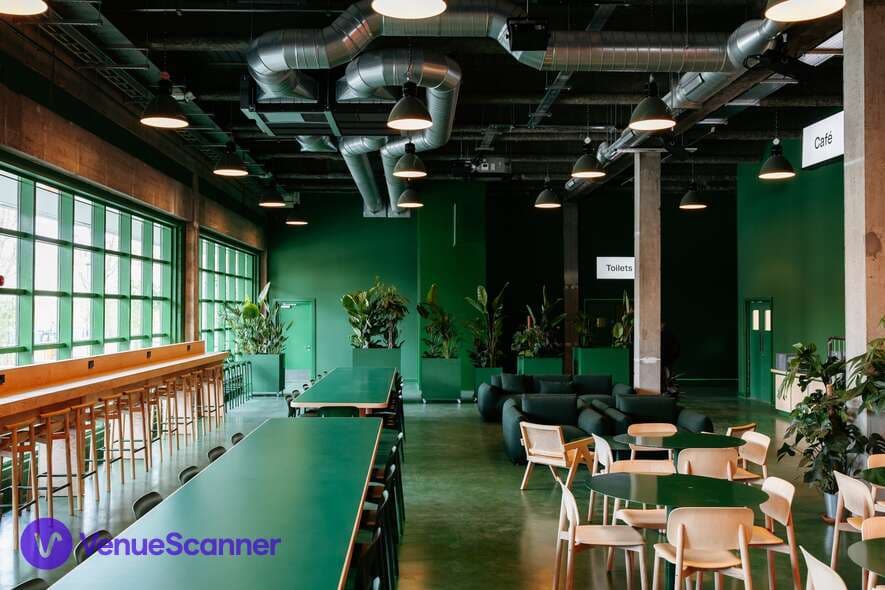 Corner Corner, Studio photo #3