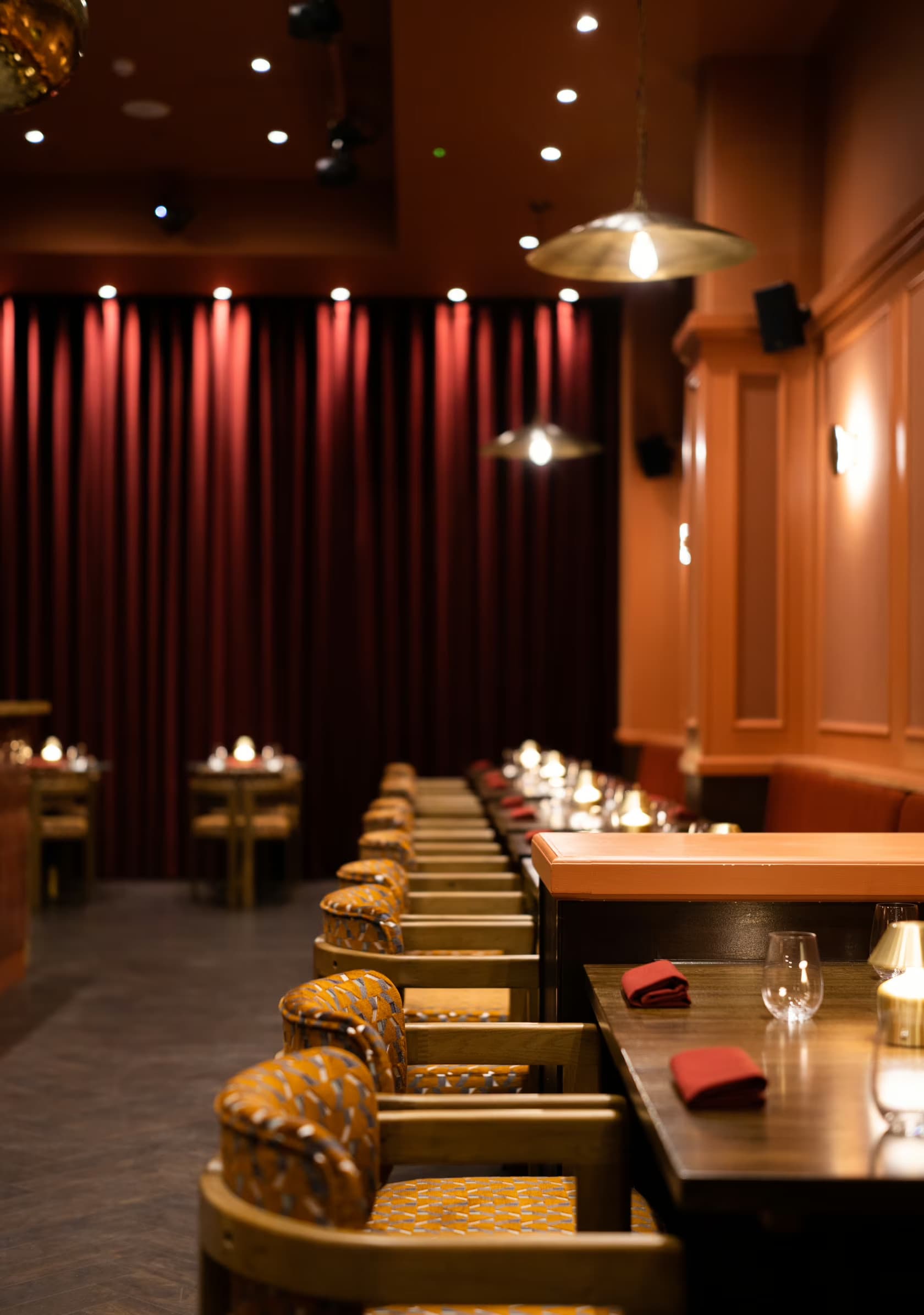 Main Floor, Shakara photo #3