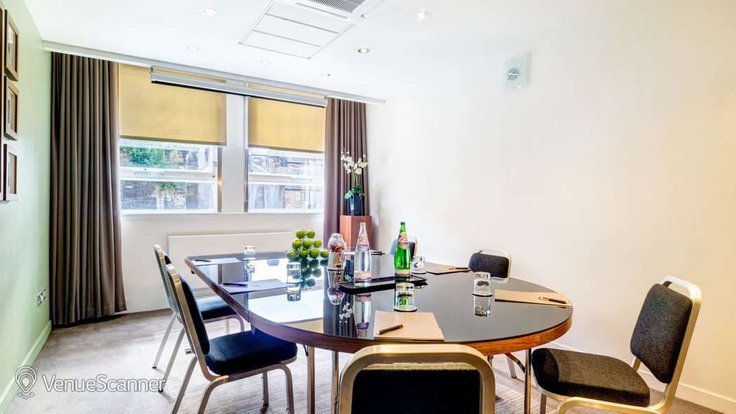 Montreal, Apex Grassmarket Hotel photo #2