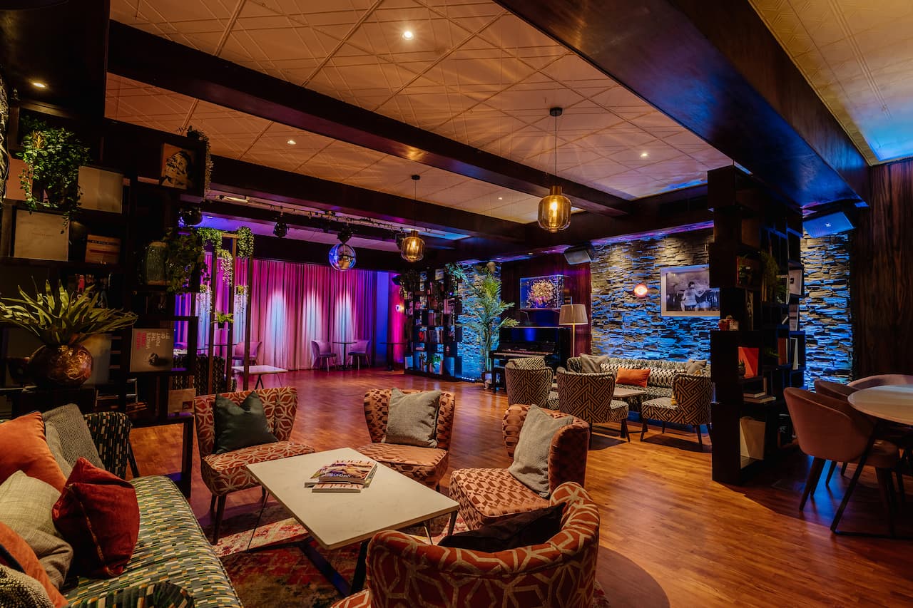 Century Club, Club Lounge photo #2