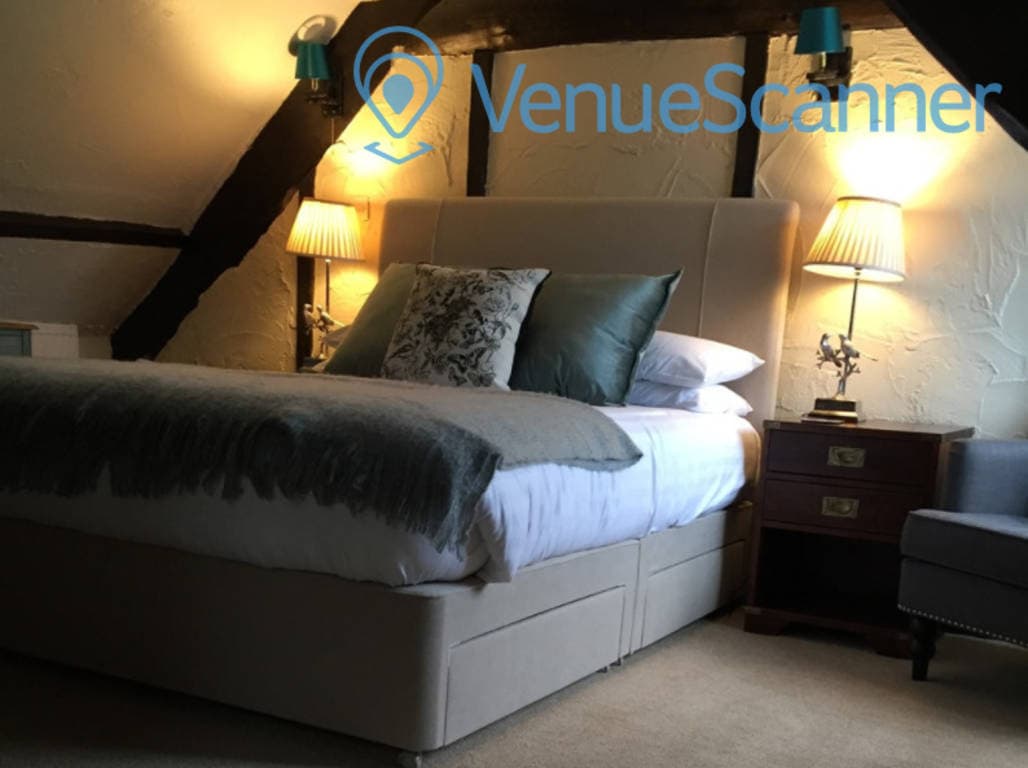 Double-ensuite, Old Church House Inn photo #1