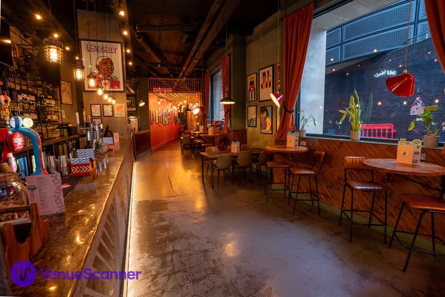 Leadbelly's Bar & Kitchen, Dining Space photo #3