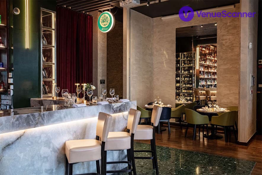 Smith's Bar, Smith's Bar & Grill photo #3