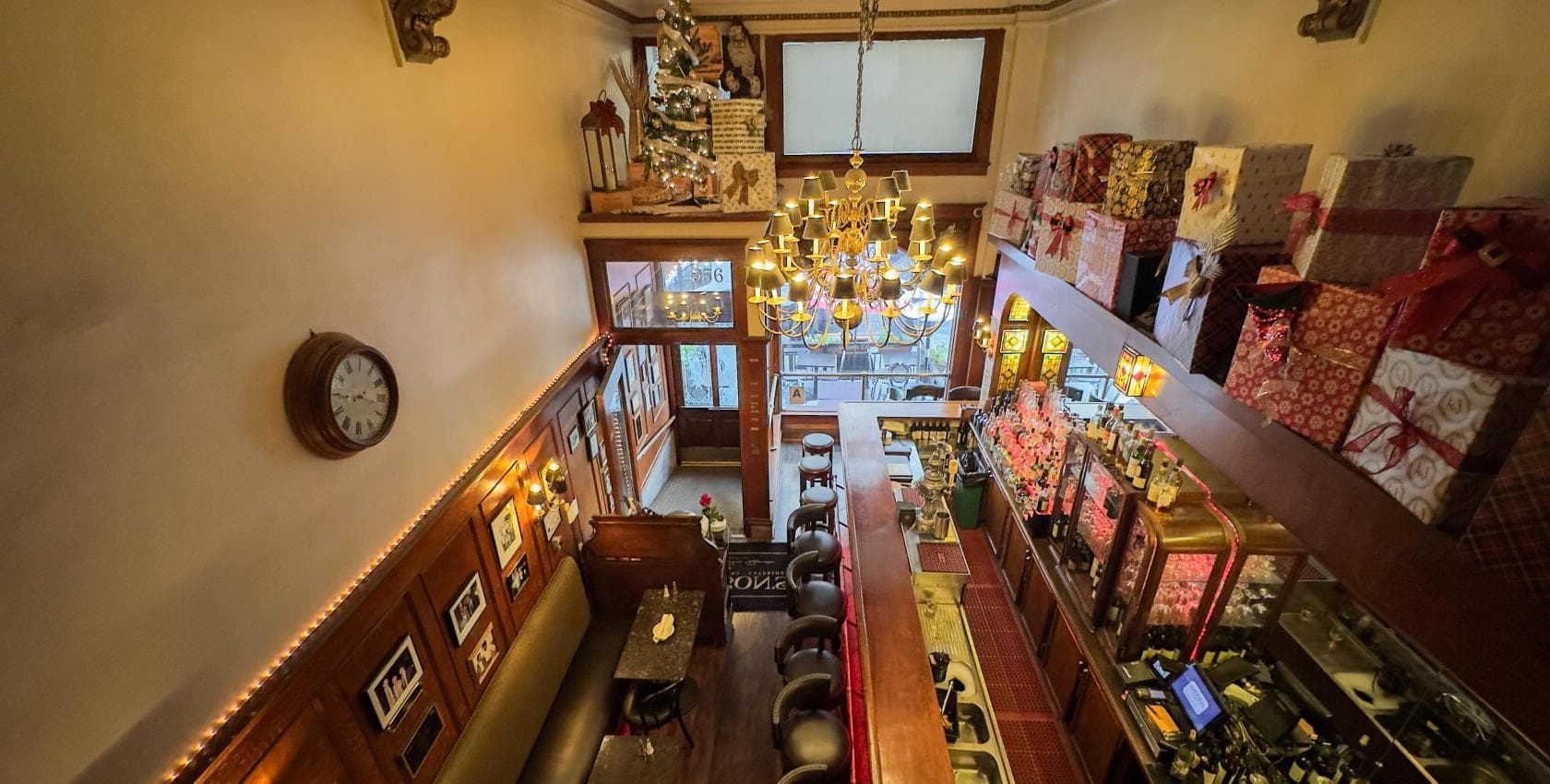 Dobson's Restaurant, Entire Venue, undefined photo #1