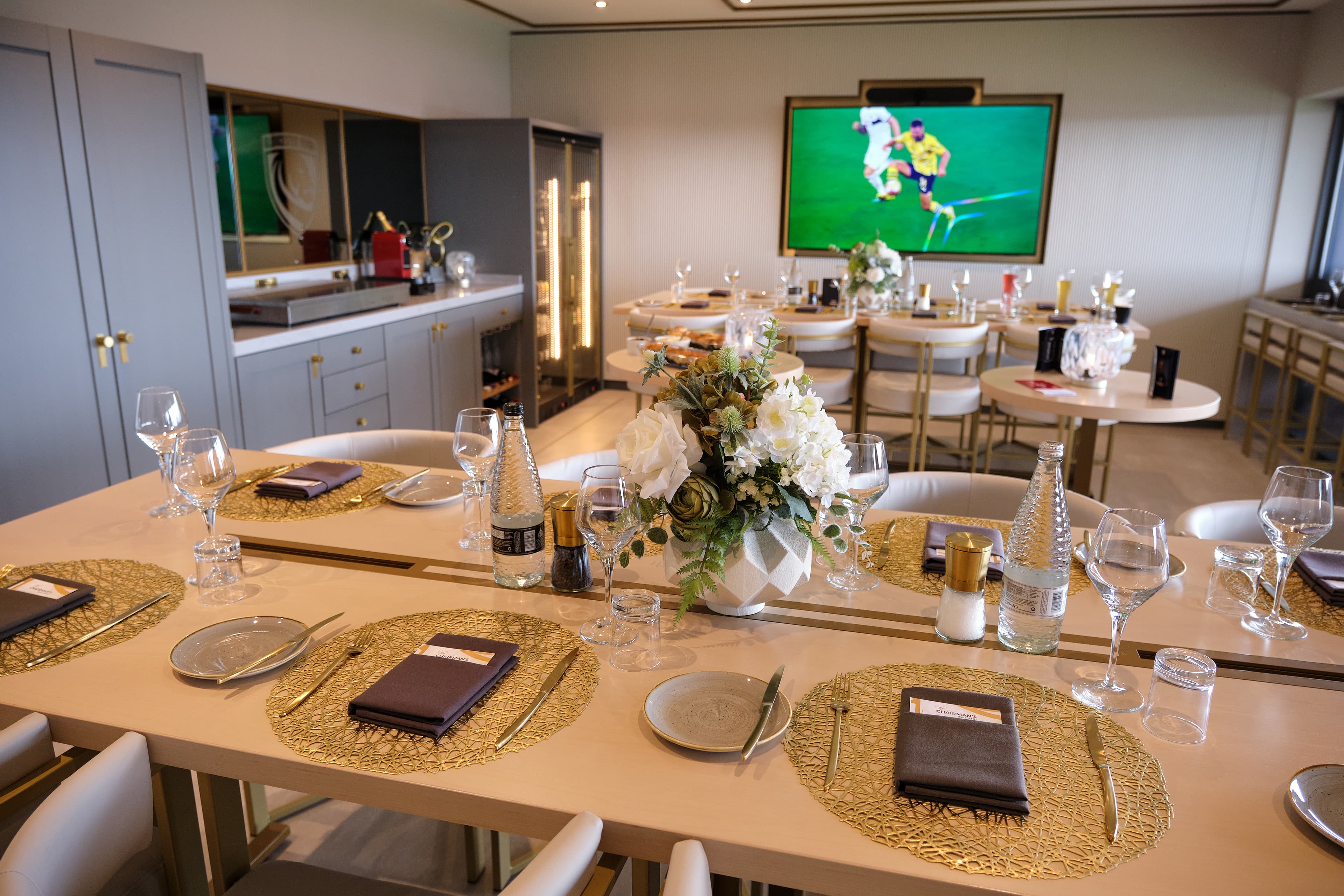 Gloucester Rugby Club: Kingsholm Stadium, The Chairmans Box photo #2