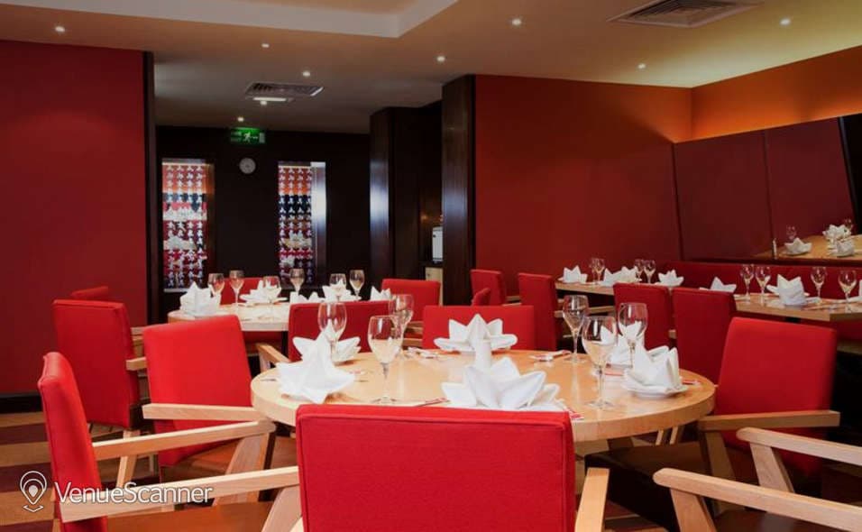 Sampans, Crowne Plaza Manchester Airport photo #1