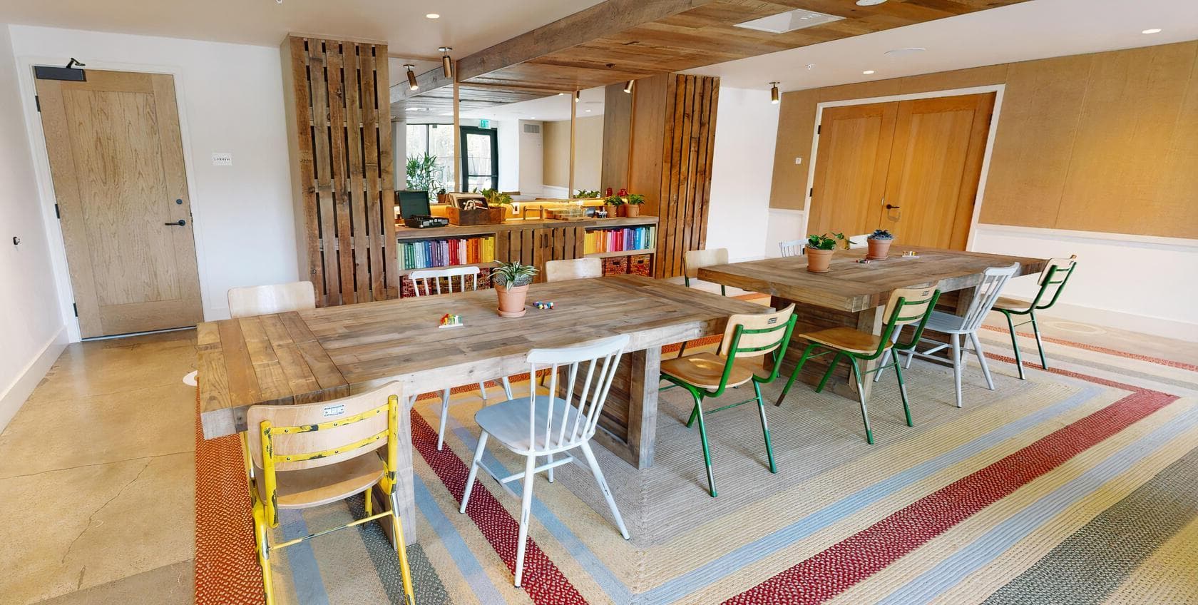 Poppy, Treehouse Hotel Silicon Valley photo #1