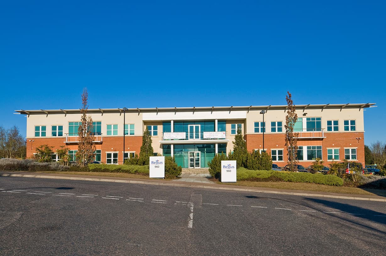 120, Regus Luton Capability Green photo #4