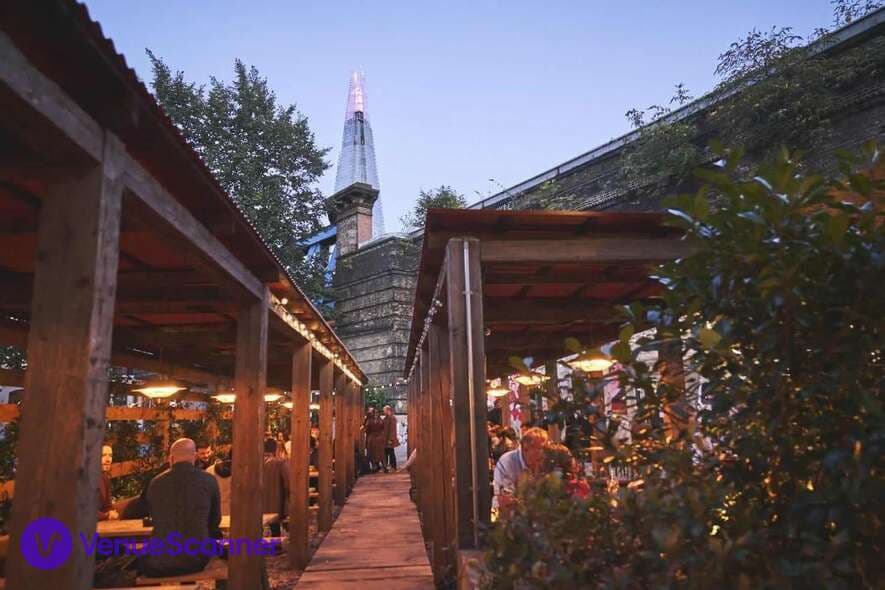 Flat Iron Square, Whole Venue photo #3