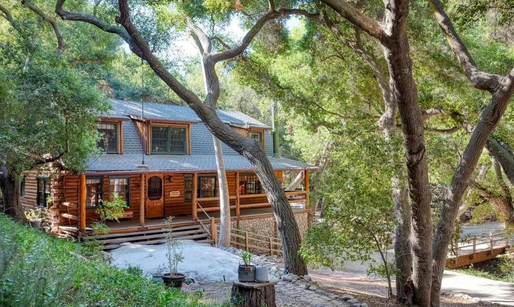 Photo of Kelly Gulch, Log Cabin