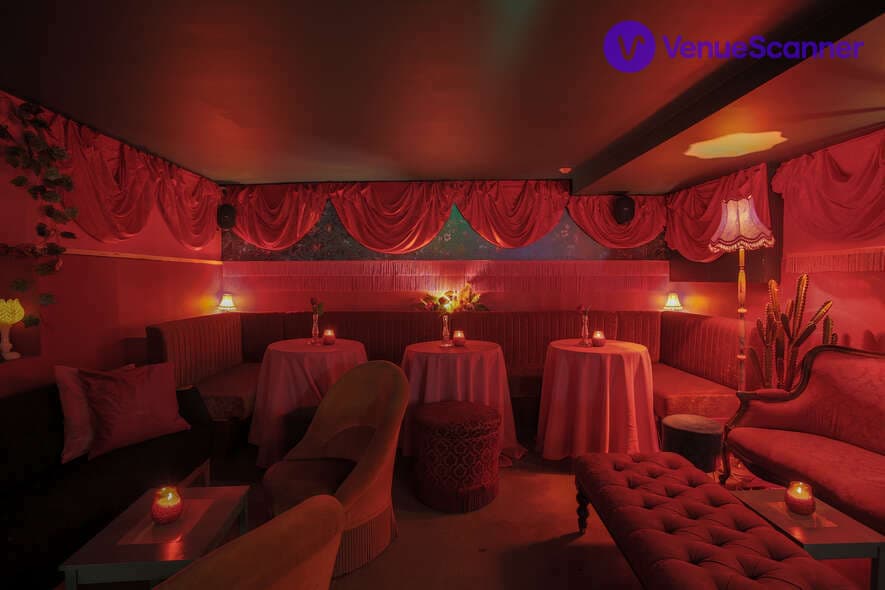 Semi Exclusive Hire, Bar Doña photo #1