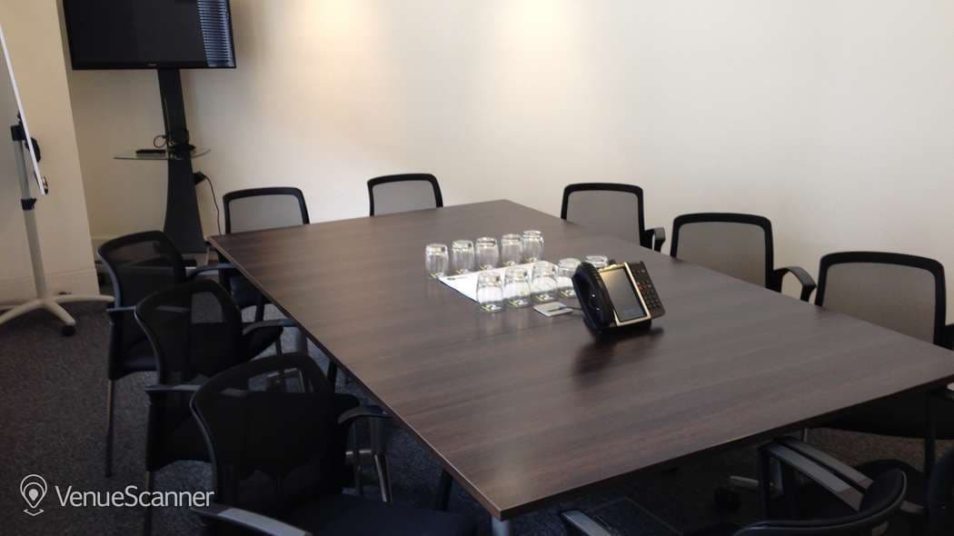 Elliot, I2 Office London Monument photo #1