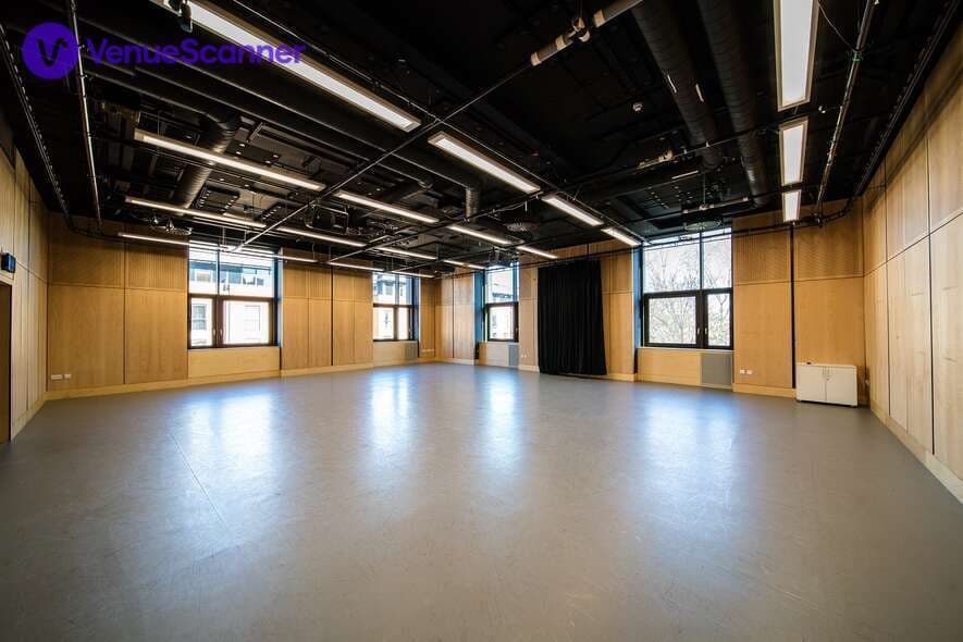 Studio 4, Brixton House photo #3