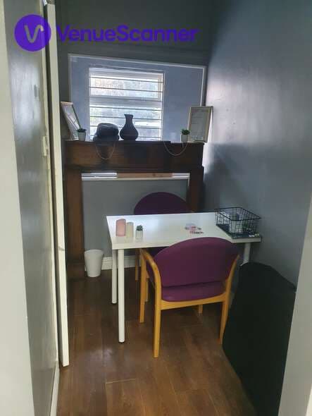 Exclusive Hire, Unike Stylish Urban Studio photo #3