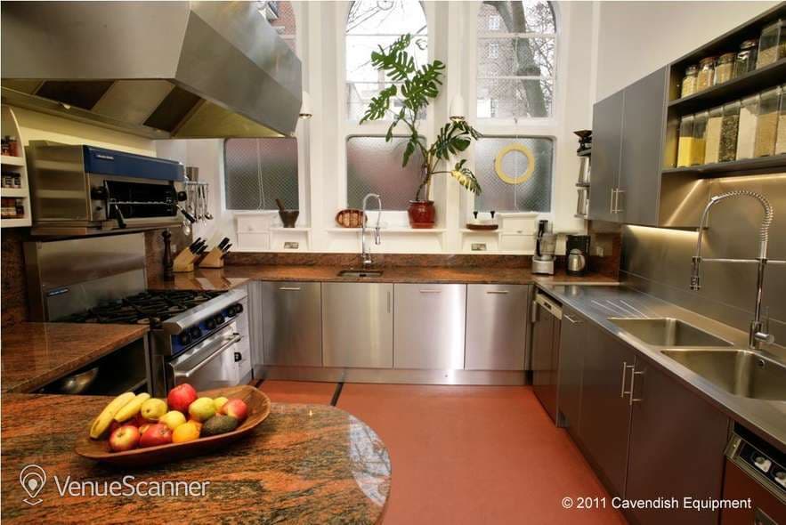 Gallery And Courtyard, October Gallery photo #3