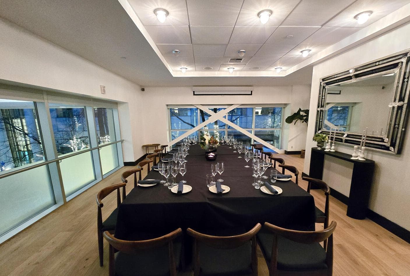 VIP Room, Vivienne's Bistro photo #1