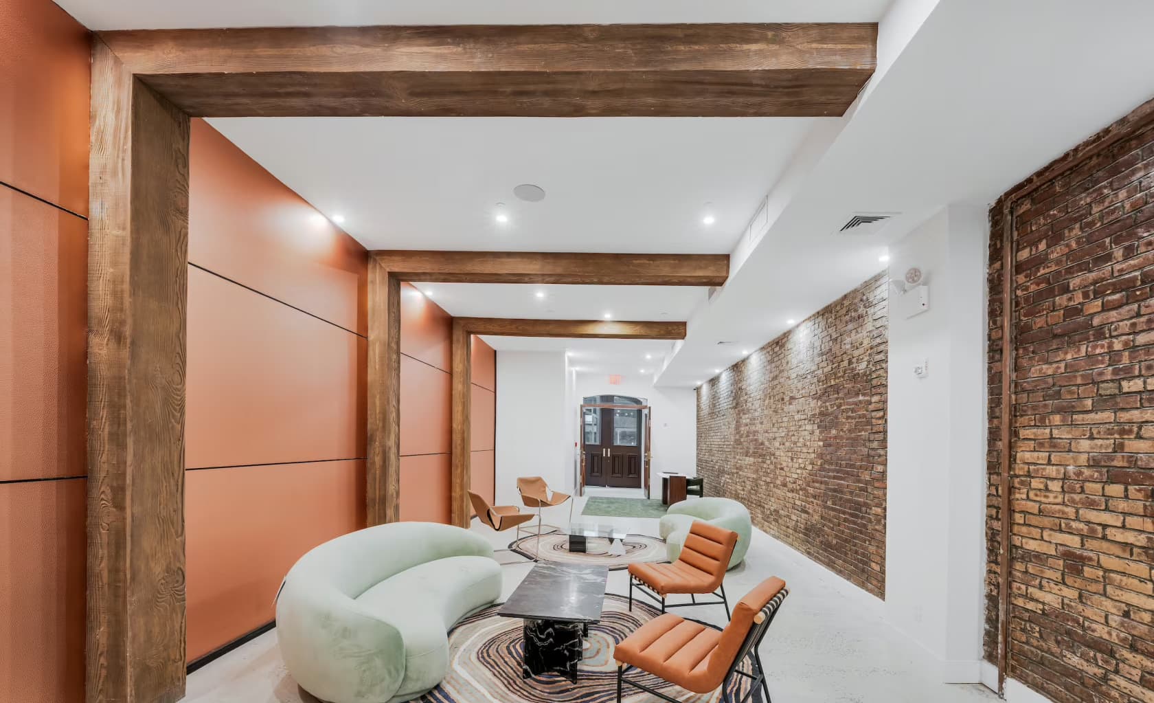 Maison Rouge, Main And Lower Floor photo #2