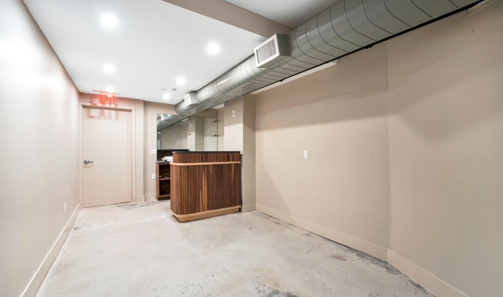 Main And Lower Floor, Maison Rouge photo #4