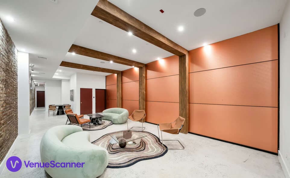 3 Floor Venue, Maison Rouge photo #2