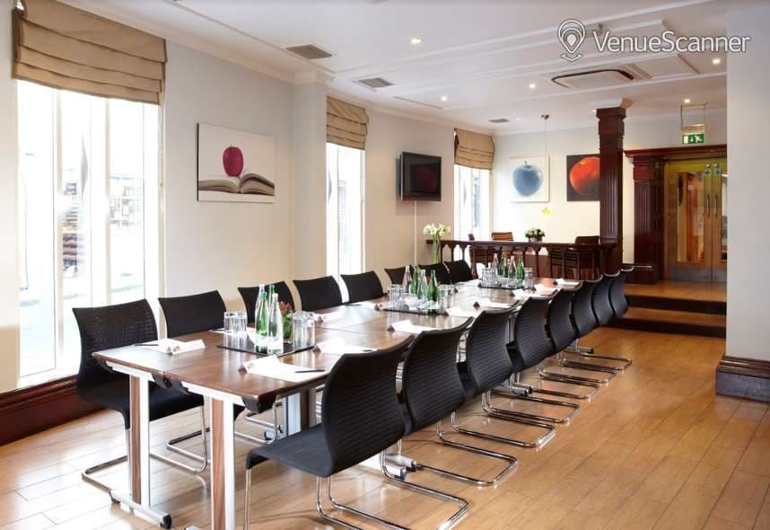 Gravity Bar, Thistle Trafalgar Hotel Gravity Bar photo #1