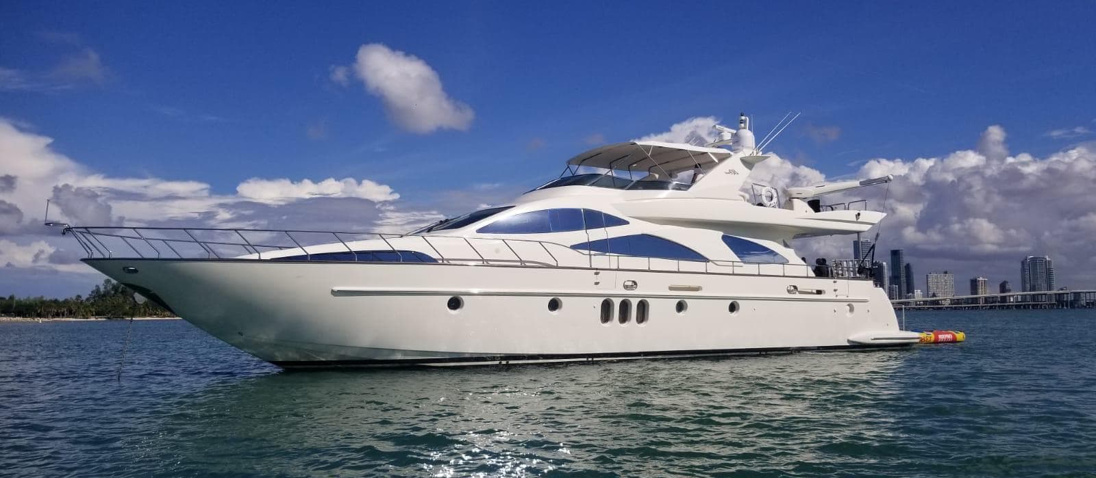 80' UNIQ AZIMUT YACHT, UNIQ YACHT CHARTERS photo #1