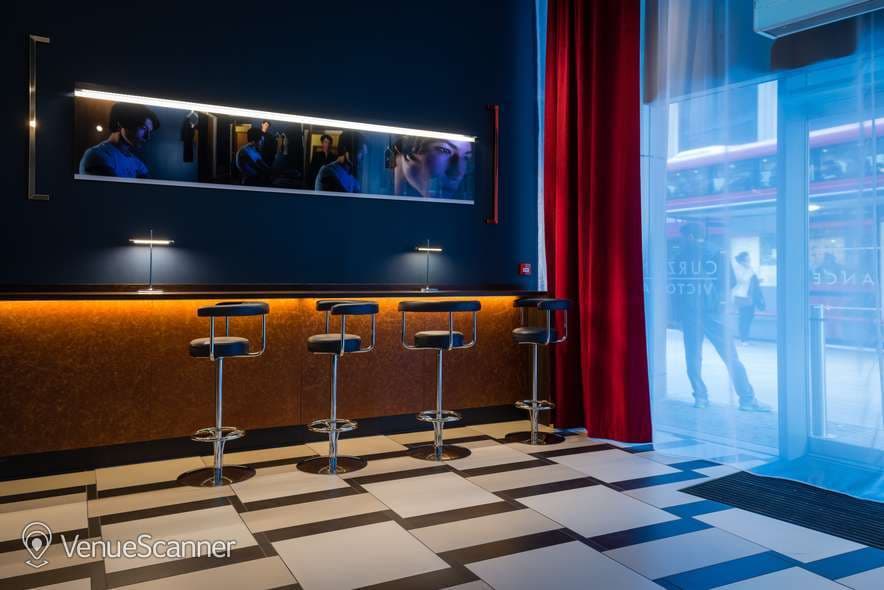 Curzon Victoria, Mezzanine Area photo #3