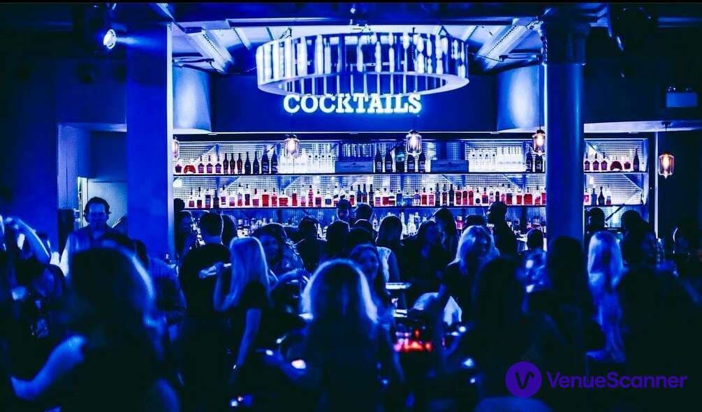 Cocktails N Party, Sway Bar photo #1