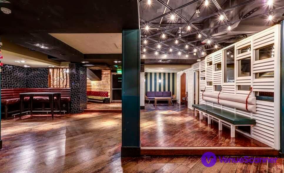 Main Bar, Patch Bar St Paul's photo #1