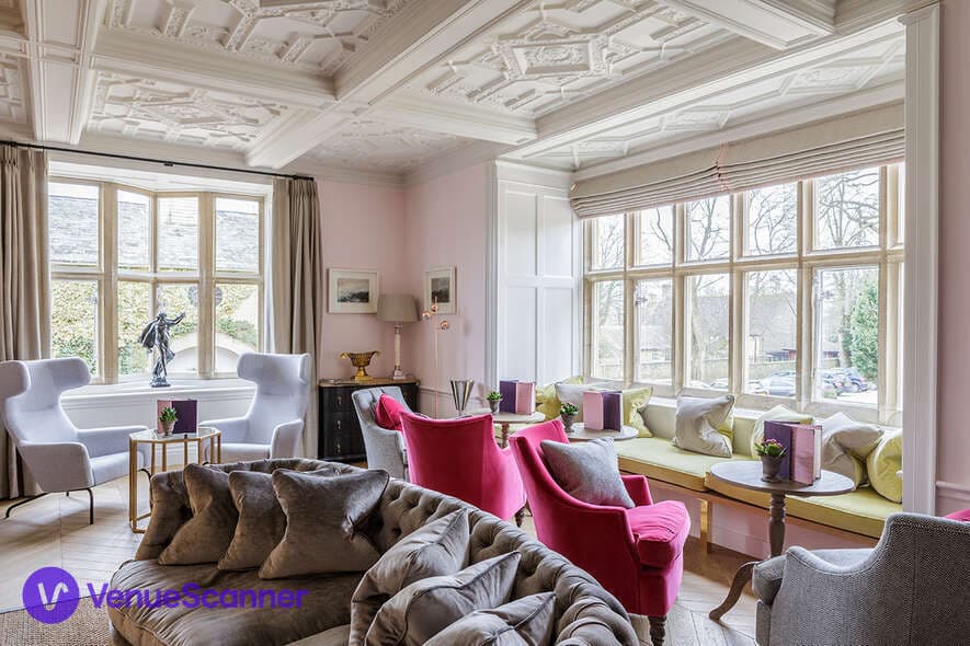 The Pink Lounge, The Slaughters Manor photo #3