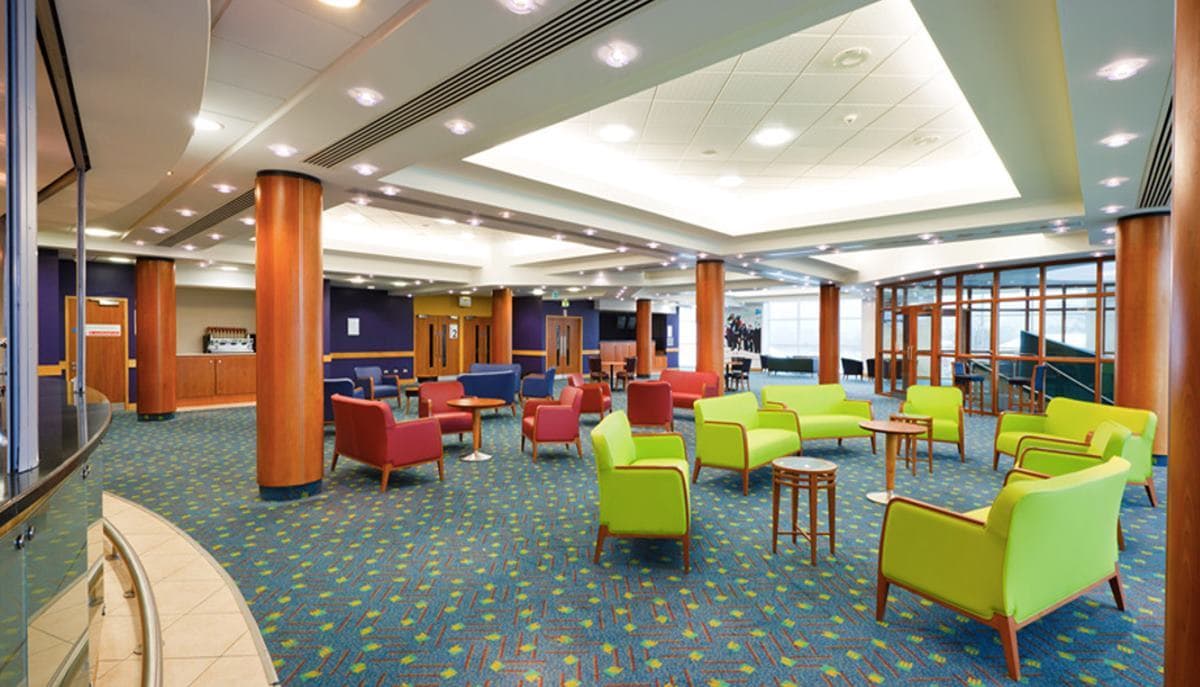 Istabraq, Cheltenham Racecourse photo #3