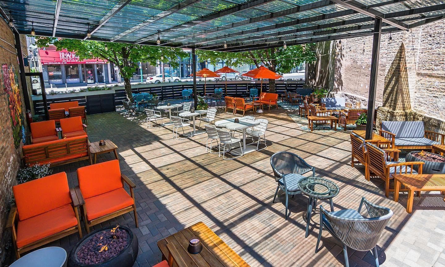 Outdoor Patio, The Dandy Crown photo #1