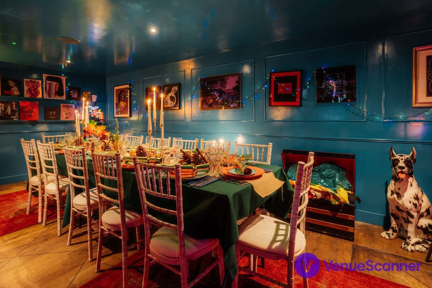 Christmas At The Little Orange Door, The Little Orange Door photo #3