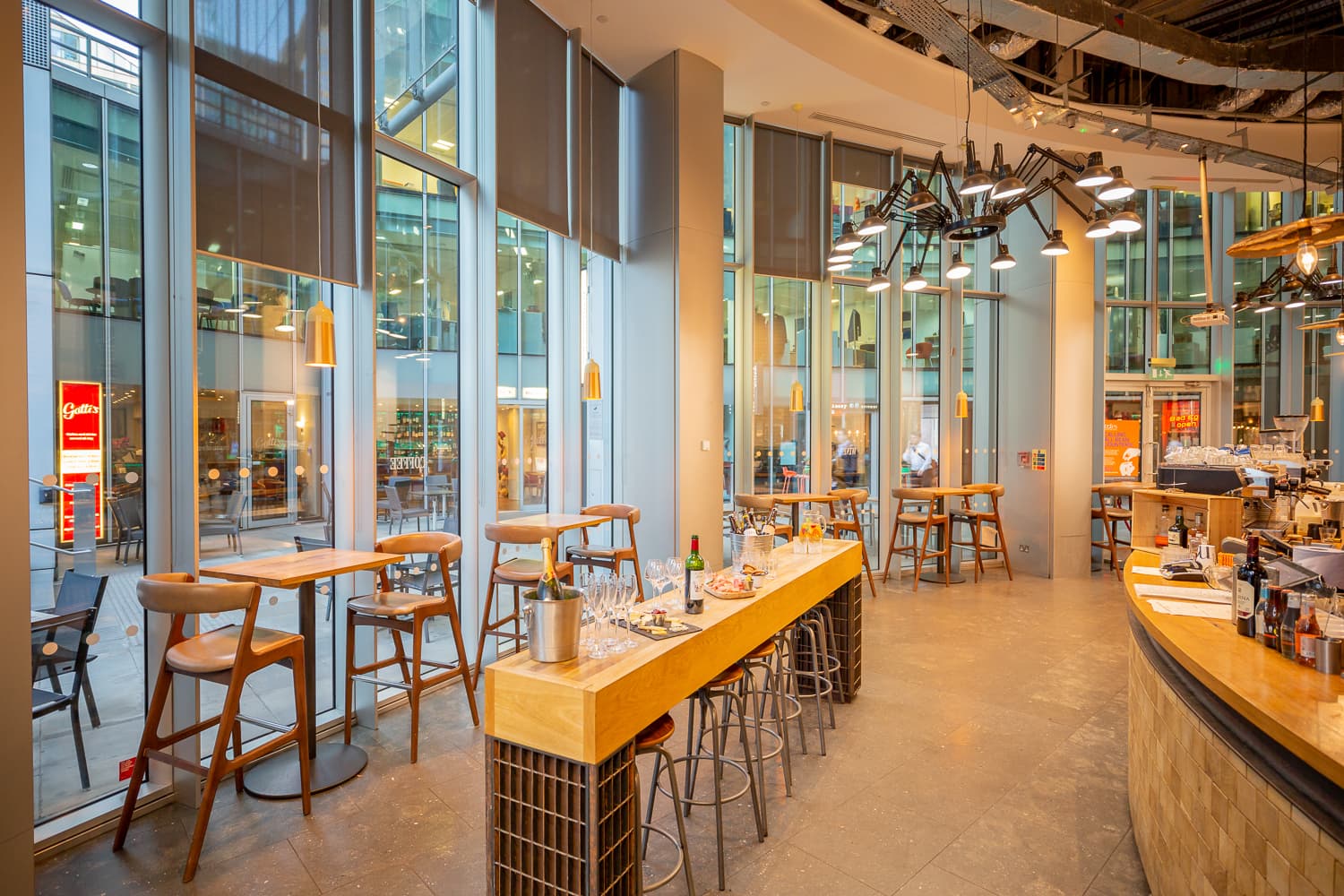 Full Venue, Notes Coffee Roasters And Bar Moorgate photo #5