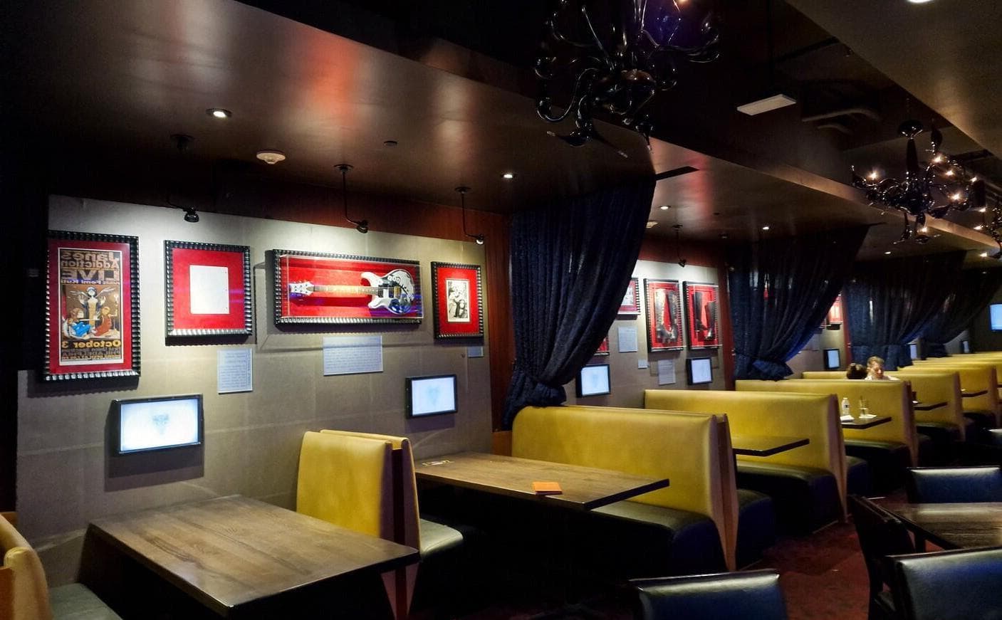 Upstairs VIP, Hard Rock Cafe on Hollywood Blvd. photo #1