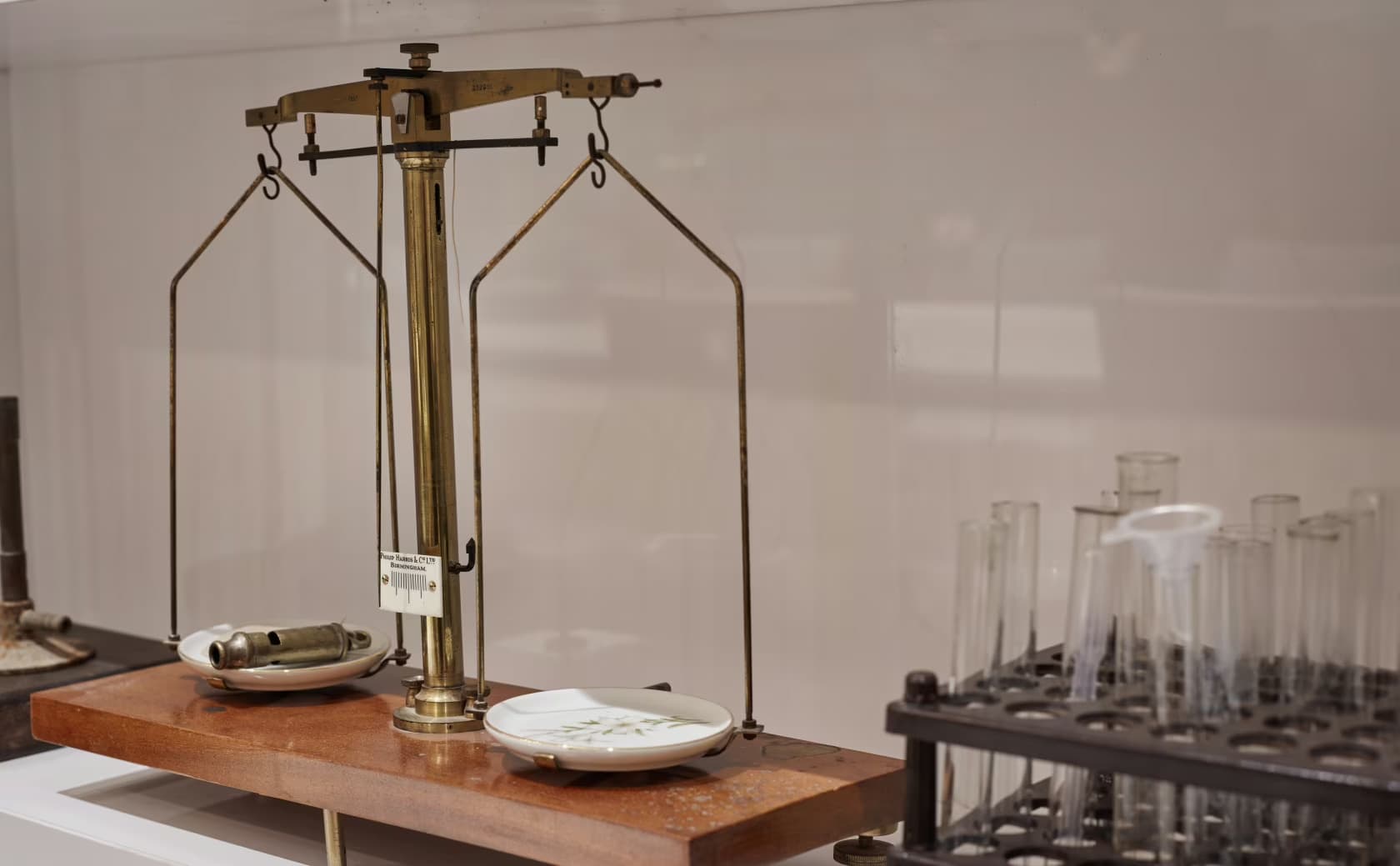 The Laboratory, Holmes Hotel photo #3