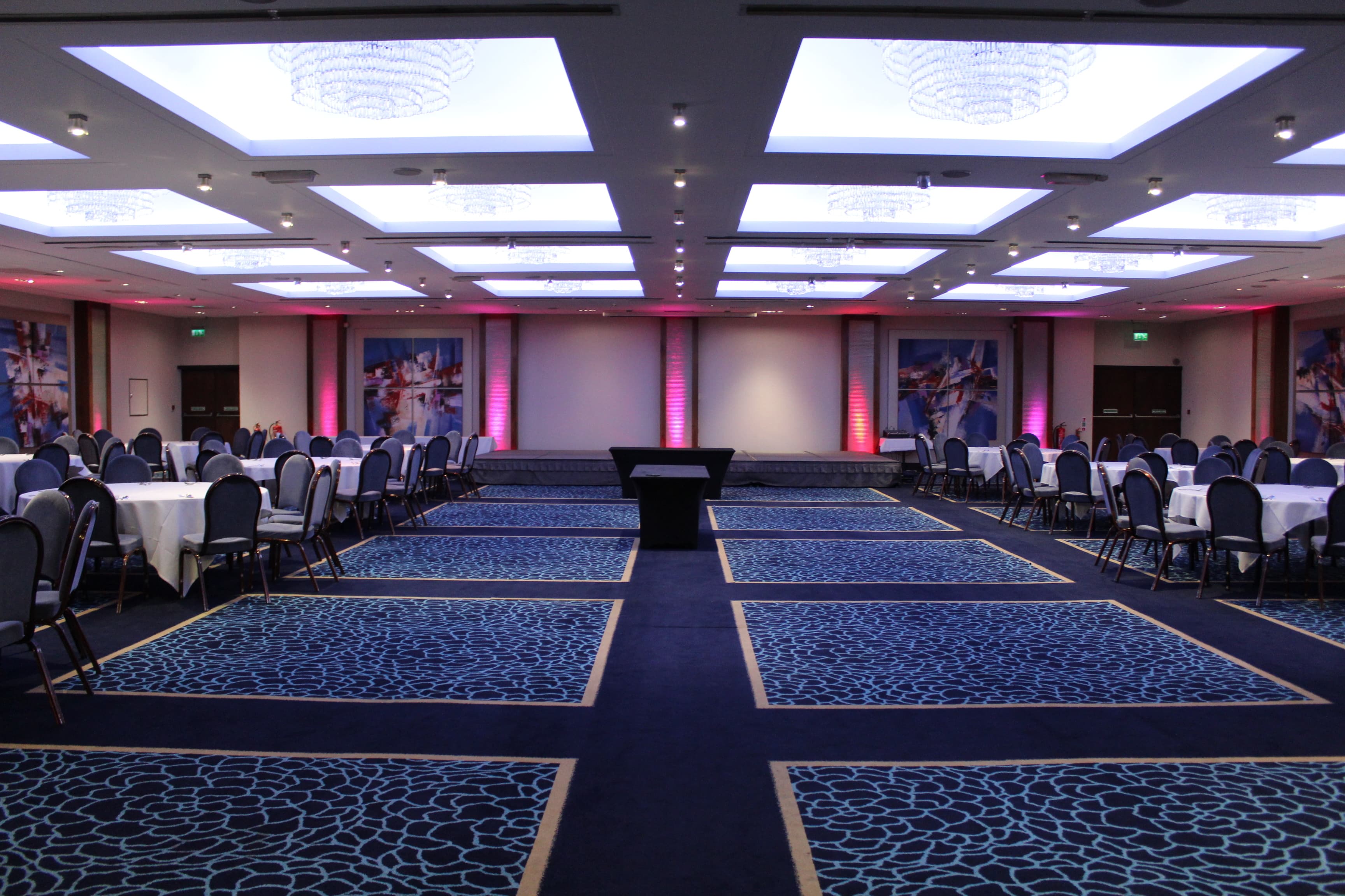 Westminster Suite, Renaissance London Heathrow Hotel photo #3